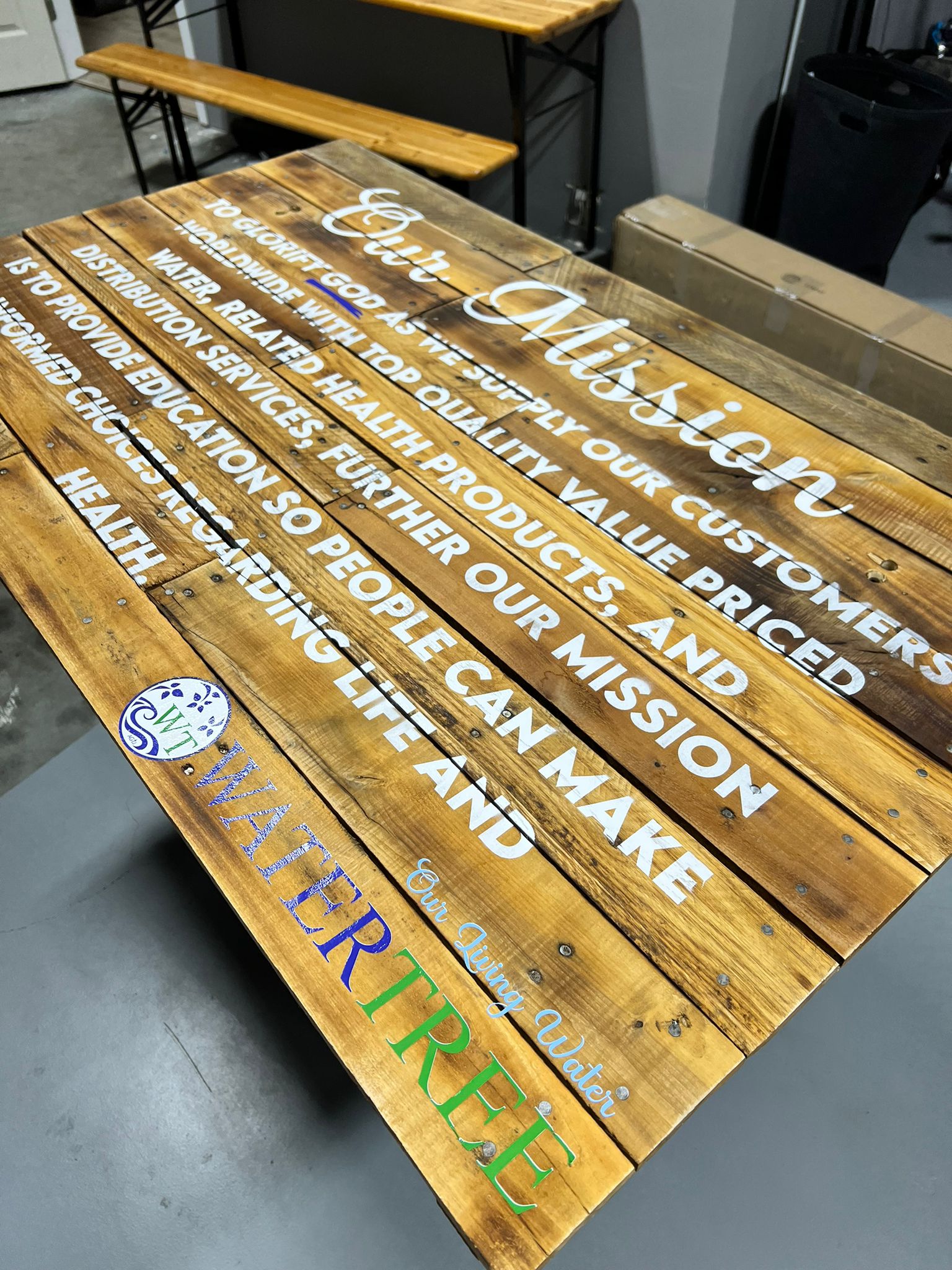 pixel-wraps-graphics-signage